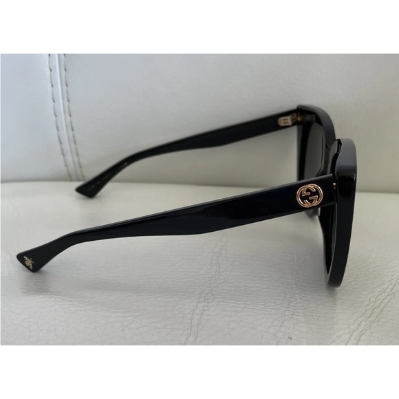 Gucci Sunglasses - Picture 4 of 12
